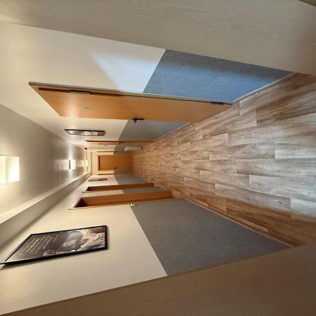 Hotel Eurocity Bruchkobel Bagian luar foto