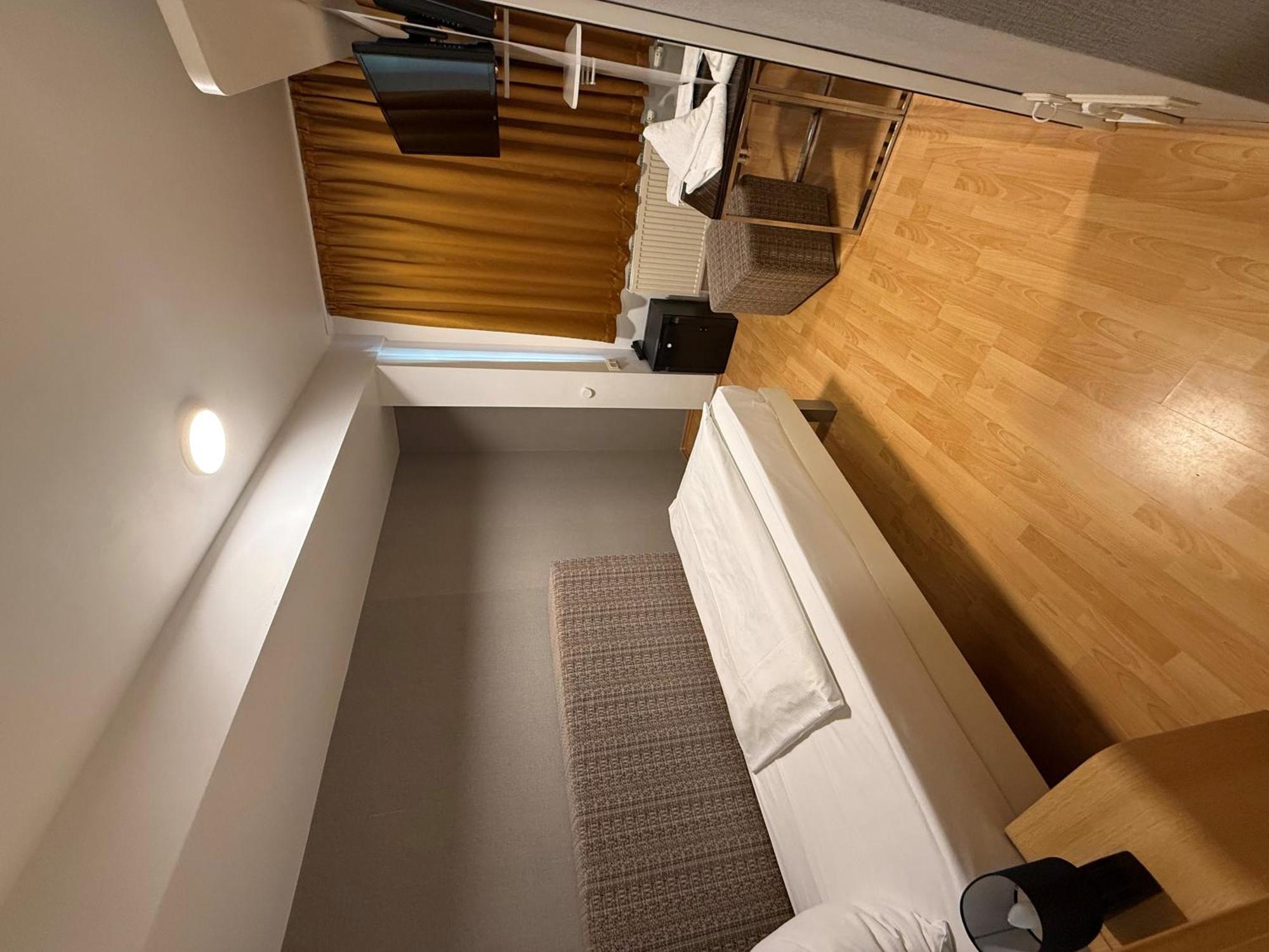 Hotel Eurocity Bruchkobel Bagian luar foto